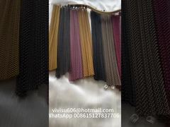 Regardez : Rideaux de sécurité en treillis d'acier illimités avec six choix de couleurs en vedette