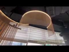 Regardez l'écran architectural de rideaux en maille en métal pour la démonstration de restaurant de porte