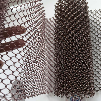 Plafond en maille métallique en acier inoxydable de différentes tailles de 0,8 mm à 3 mm pour des plafonds durables et élégants